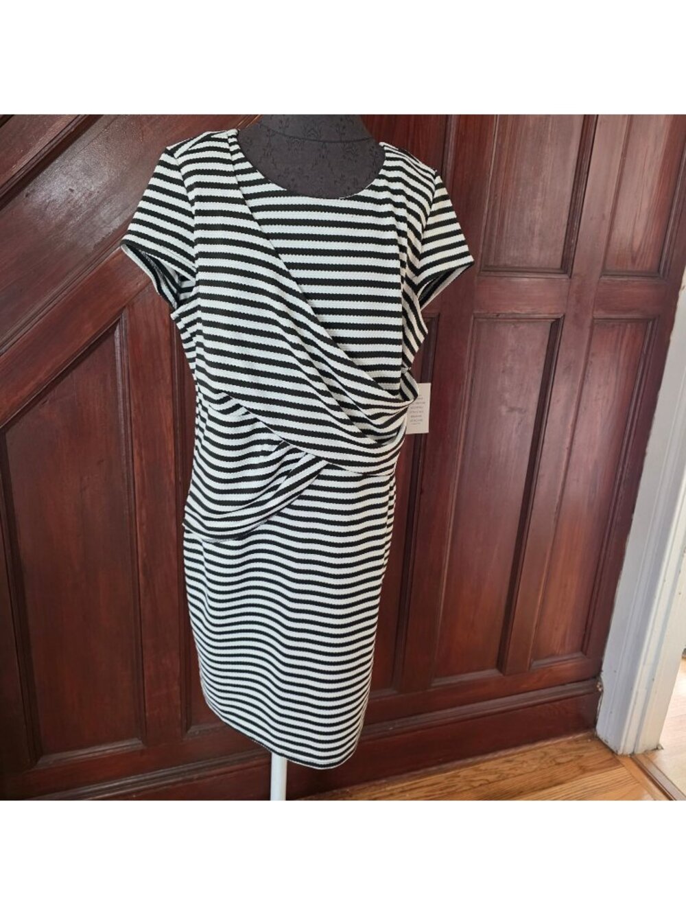 Black & White Striped Eloquii Draped Short Sleeve Dress Size 16 NWT